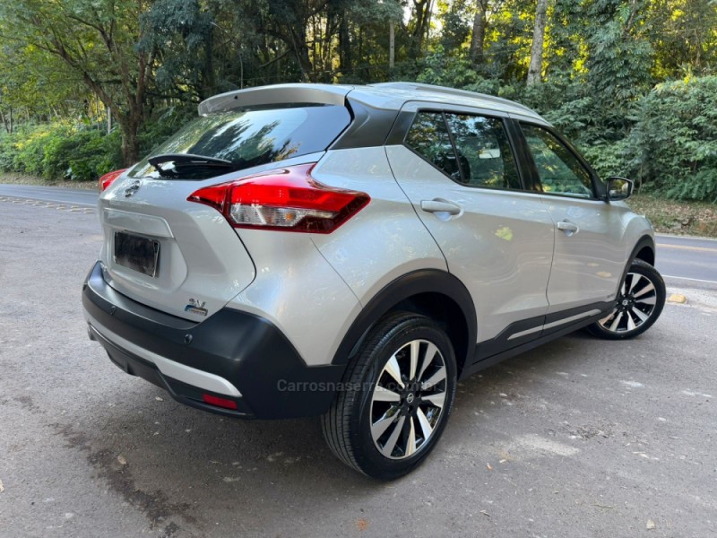 KICKS 1.6 16V FLEX SV 4P XTRONIC - 2018 - DOIS IRMãOS
