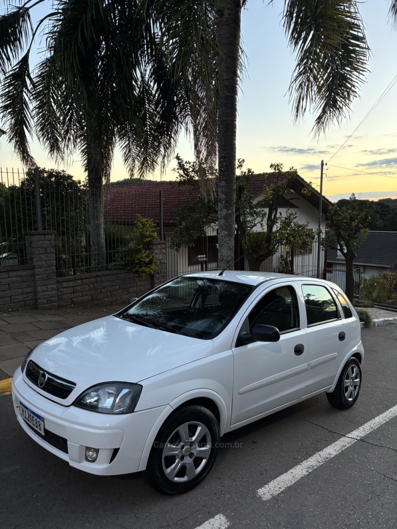 CORSA 1.4 MPFI MAXX 8V FLEX 4P MANUAL