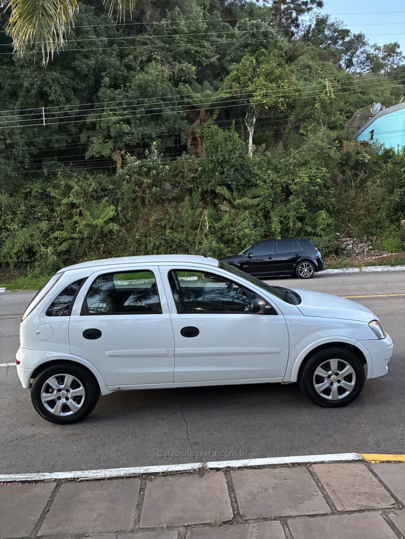 CORSA 1.4 MPFI MAXX 8V FLEX 4P MANUAL - 2012 - FLORES DA CUNHA