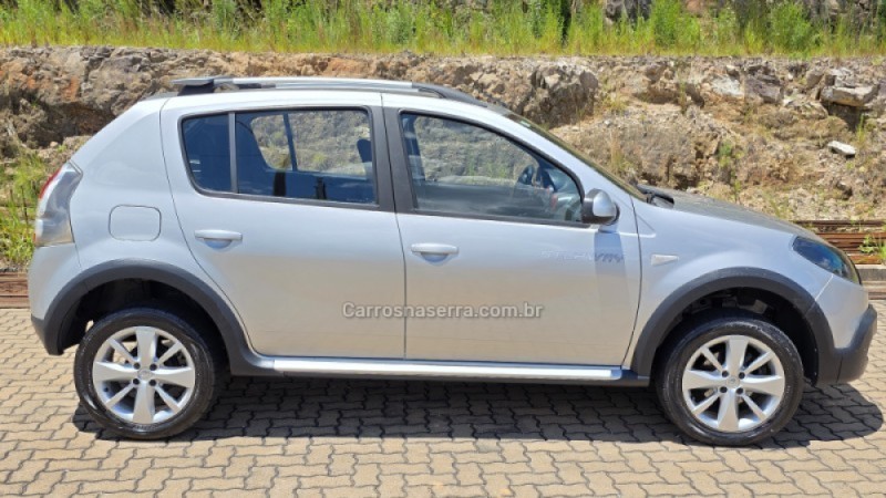 SANDERO 1.6 STEPWAY 8V FLEX 4P MANUAL - 2014 - SãO MARCOS