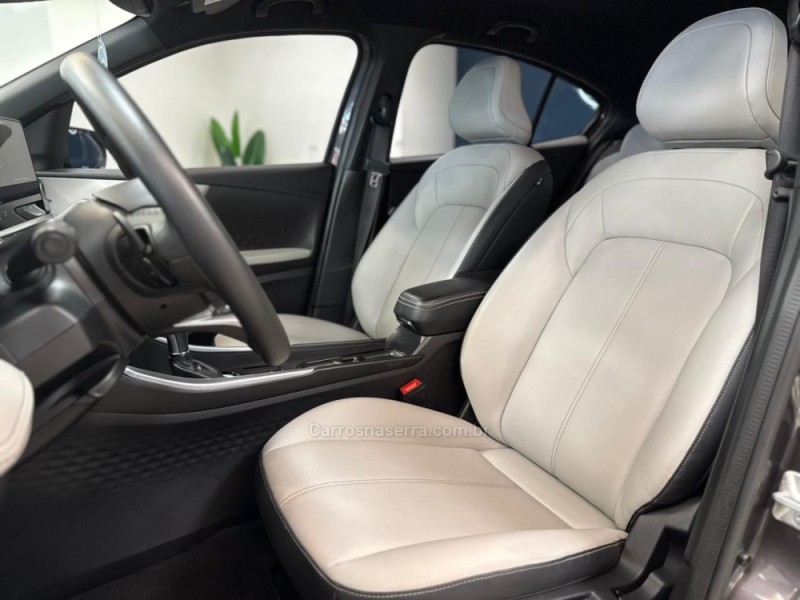 FASTBACK 1.0 IMPETUS 200 TURBO FLEX 4P AUTOMÁTICO - 2025 - CARLOS BARBOSA