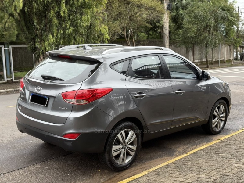 IX35 2.0 16V FLEX 4P AUTOMÁTICO - 2017 - PAROBé