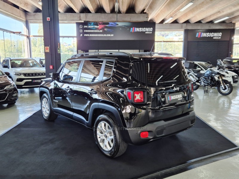 RENEGADE 1.8 16V FLEX LONGITUDE 4P AUTOMÁTICO - 2016 - CAXIAS DO SUL