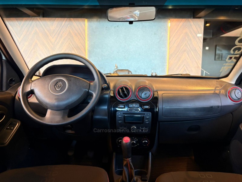 SANDERO 1.6 GT LINE LIMITED FLEX 4P MANUAL - 2013 - CAMPO BOM