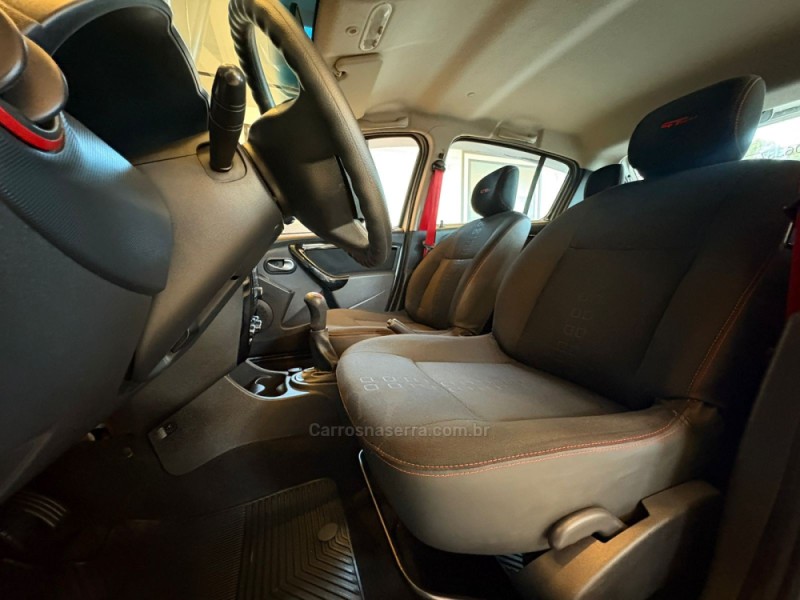 SANDERO 1.6 GT LINE LIMITED FLEX 4P MANUAL - 2013 - CAMPO BOM