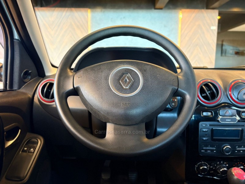 SANDERO 1.6 GT LINE LIMITED FLEX 4P MANUAL - 2013 - CAMPO BOM