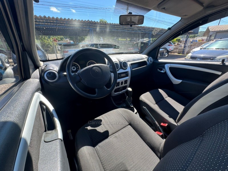 SANDERO 1.6 STEPWAY 16V FLEX 4P MANUAL - 2011 - IGREJINHA