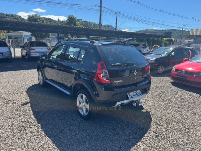 SANDERO 1.6 STEPWAY 16V FLEX 4P MANUAL - 2011 - IGREJINHA