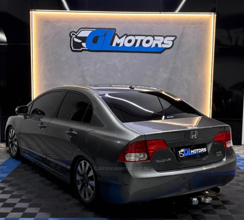 CIVIC 1.8 LXL 16V FLEX 4P AUTOMÁTICO - 2011 - NOVO HAMBURGO