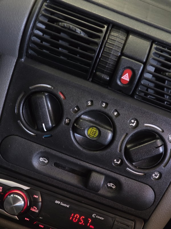 CLASSIC 1.0 VHC LIFE 8V FLEX 4P MANUAL - 2012 - CAXIAS DO SUL