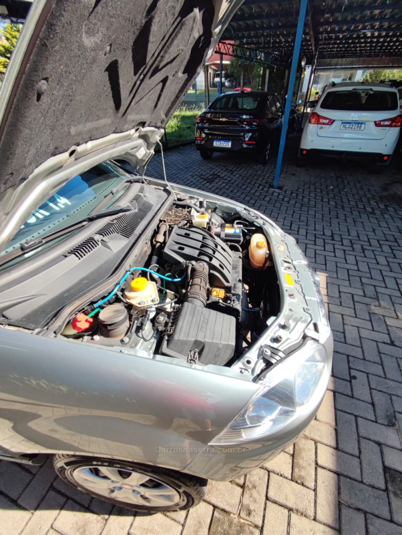 SIENA 1.4 MPI EL 8V FLEX 4P MANUAL - 2015 - CANELA