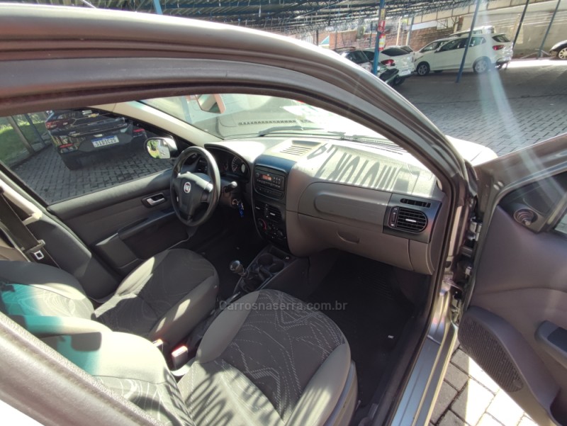 SIENA 1.4 MPI EL 8V FLEX 4P MANUAL - 2015 - CANELA