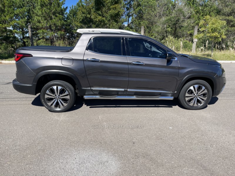 TORO 2.0 16V TURBO DIESEL VOLCANO AT9 4X4 AUTOMÁTICO - 2022 - BENTO GONçALVES