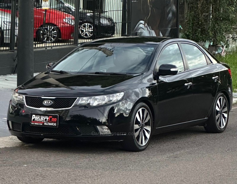 CERATO 1.6 SX3 16V GASOLINA 4P MANUAL - 2011 - NOVO HAMBURGO