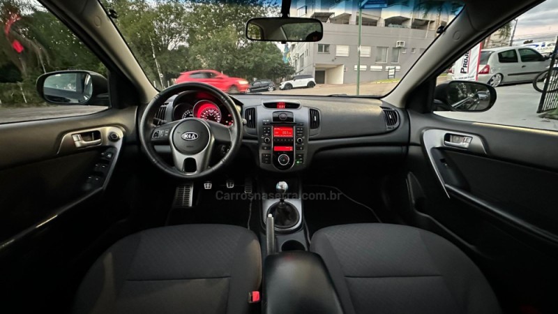 CERATO 1.6 SX3 16V GASOLINA 4P MANUAL - 2011 - NOVO HAMBURGO