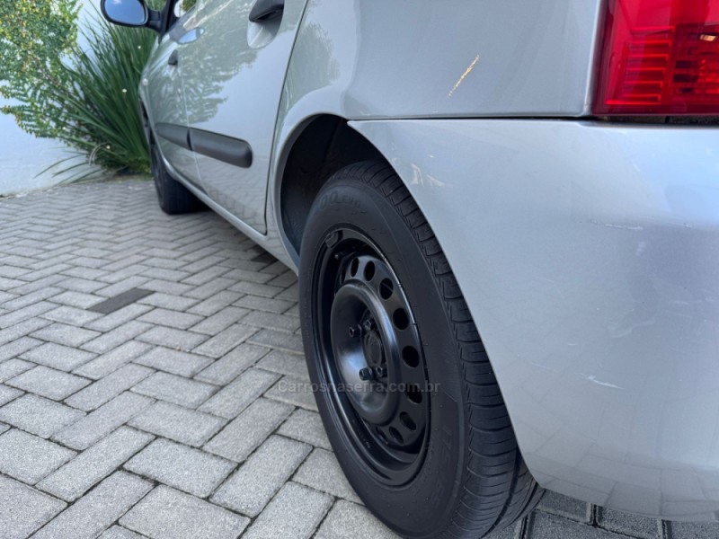 CLIO 1.0 16V FLEX 4P MANUAL - 2011 - FARROUPILHA