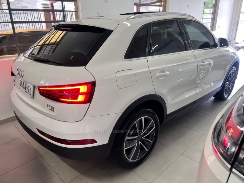 Q3 1.4 TFSI AMBITION GASOLINA 4P AUTOMÁTICA - 2017 - CARLOS BARBOSA