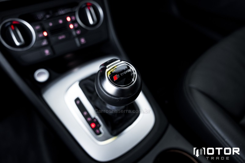 Q3 2.0 TFSI AMBIENTE QUATTRO 4P GASOLINA S TRONIC - 2018 - PORTO ALEGRE