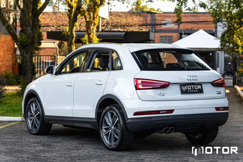 Q3 2.0 TFSI AMBIENTE QUATTRO 4P GASOLINA S TRONIC - 2018 - PORTO ALEGRE
