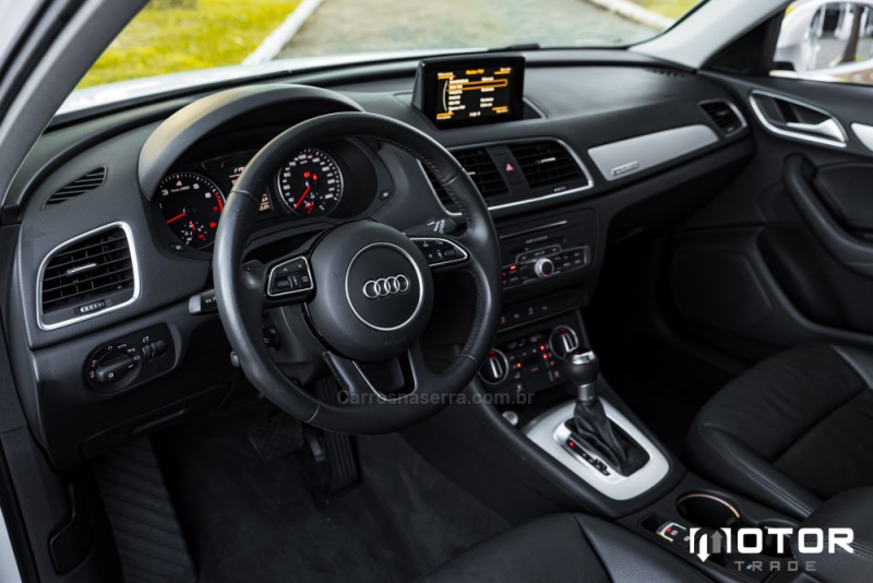 Q3 2.0 TFSI AMBIENTE QUATTRO 4P GASOLINA S TRONIC - 2018 - PORTO ALEGRE