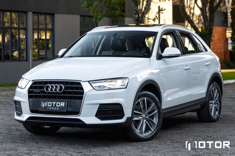 Q3 2.0 TFSI AMBIENTE QUATTRO 4P GASOLINA S TRONIC - 2018 - PORTO ALEGRE
