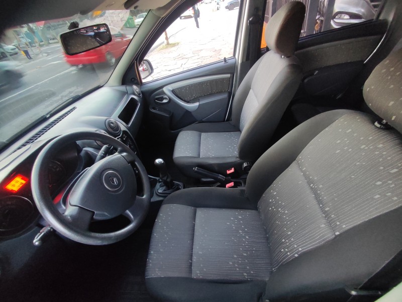 LOGAN 1.0 EXPRESSION 16V FLEX 4P MANUAL - 2013 - CAXIAS DO SUL