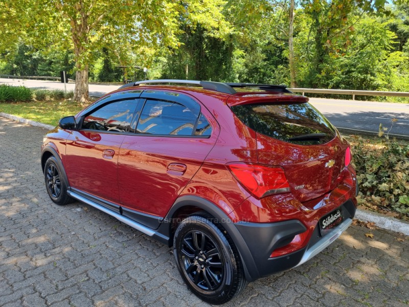 ONIX 1.4 MPFI ACTIV 8V FLEX 4P MANUAL - 2019 - DOIS IRMãOS