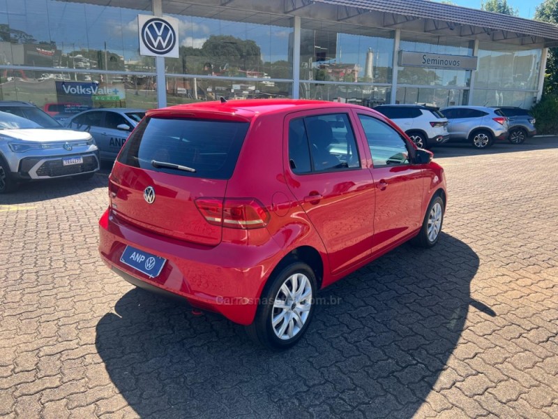 FOX 1.0 MI TRENDLINE 8V FLEX 4P MANUAL - 2015 - NOVA PETRóPOLIS