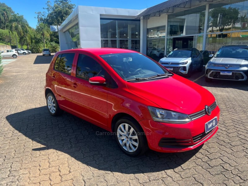 FOX 1.0 MI TRENDLINE 8V FLEX 4P MANUAL - 2015 - NOVA PETRóPOLIS