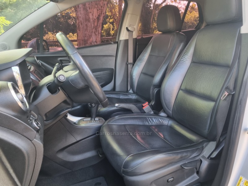 TRACKER 1.8 MPFI LTZ 4X2 16V FLEX 4P AUTOMÁTICO - 2014 - DOIS IRMãOS