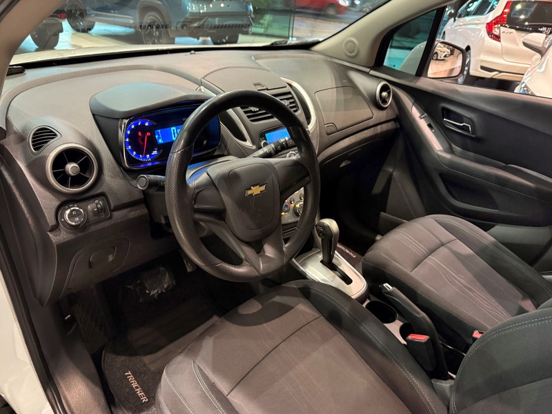 TRACKER 1.8 MPFI LT 4X2 16V FLEX 4P AUTOMÁTICO - 2016 - FARROUPILHA