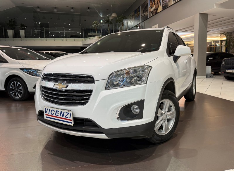 tracker 1.8 mpfi lt 4x2 16v flex 4p automatico 2016 farroupilha