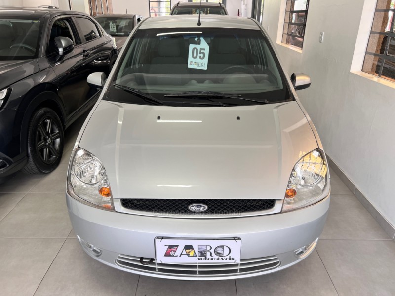 FIESTA 1.6 MPI SEDAN 8V FLEX 4P MANUAL - 2005 - CARLOS BARBOSA