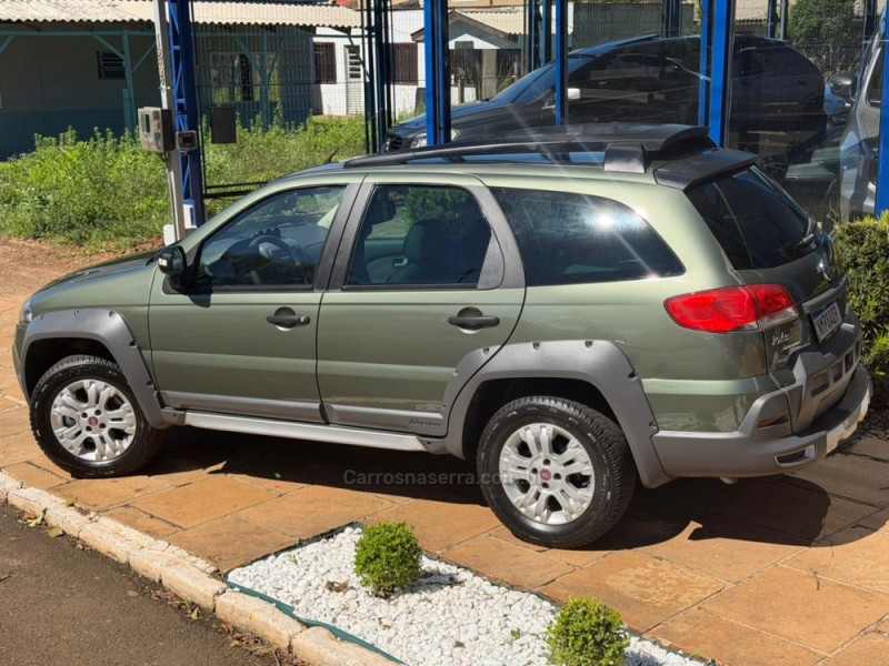 PALIO 1.8 MPI ADVENTURE LOCKER WEEKEND 8V FLEX 4P MANUAL - 2010 - LAGOA VERMELHA