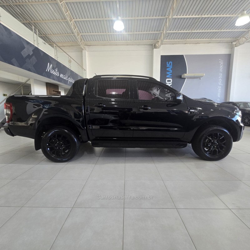 RANGER 2.2 BLACK 4X2 CD 16V DIESEL 4P AUTOMÁTICO - 2022 - SANTA CRUZ DO SUL