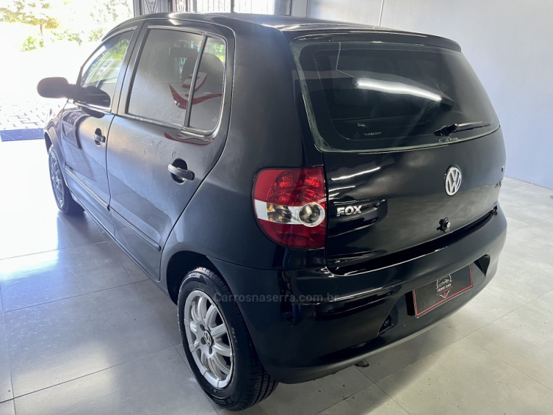 FOX 1.6 MI 8V FLEX 4P MANUAL - 2005 - CAXIAS DO SUL