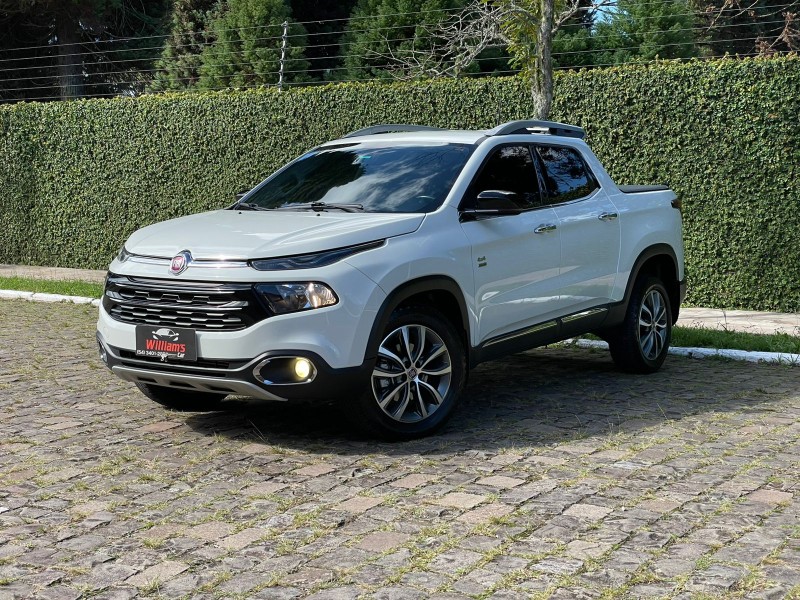 TORO 2.0 16V TURBO DIESEL VOLCANO 4WD AUTOMÁTICO - 2019 - FARROUPILHA