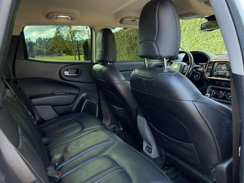 TORO 2.0 16V TURBO DIESEL VOLCANO 4WD AUTOMÁTICO - 2019 - FARROUPILHA