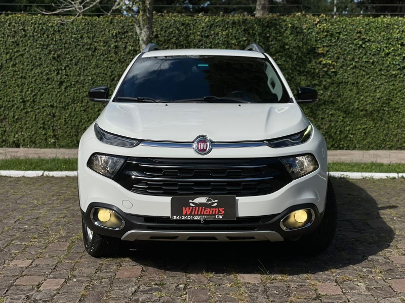 TORO 2.0 16V TURBO DIESEL VOLCANO 4WD AUTOMÁTICO - 2019 - FARROUPILHA