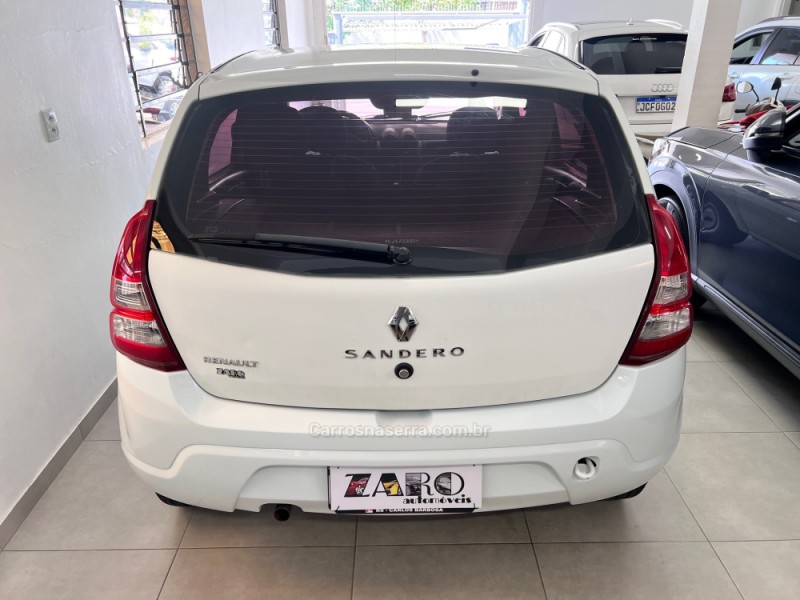 SANDERO 1.0 AUTHENTIQUE 16V FLEX 4P MANUAL - 2012 - CARLOS BARBOSA