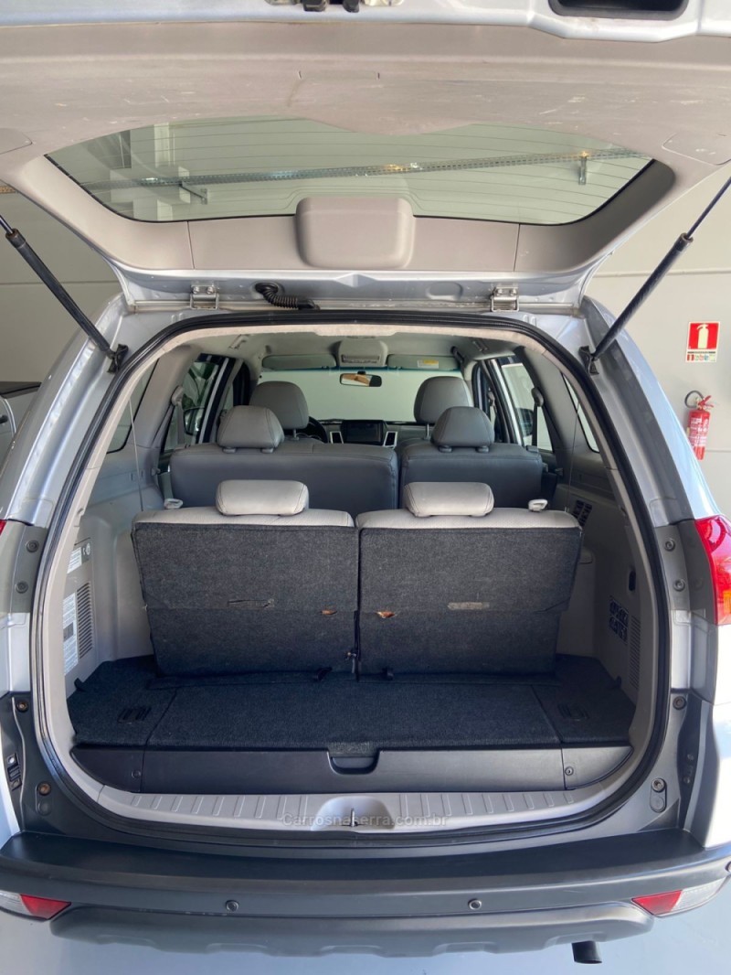 PAJERO DAKAR 3.2 4X4 16V 7 LUGARES TURBO INTERCOOLER DIESEL 4P AUTOMÁTICO - 2010 - BENTO GONçALVES