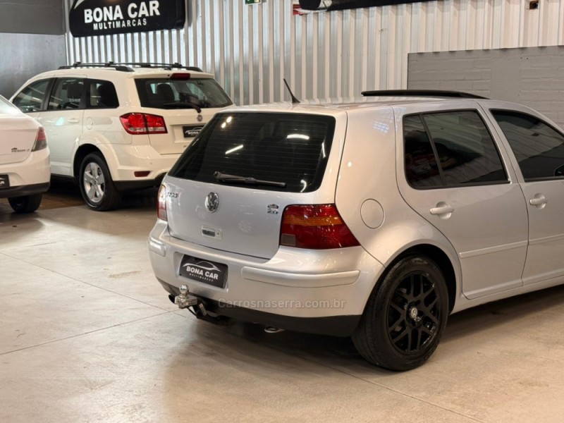 GOLF 2.0 MI COMFORTLINE 8V GASOLINA 4P MANUAL - 2003 - CAXIAS DO SUL