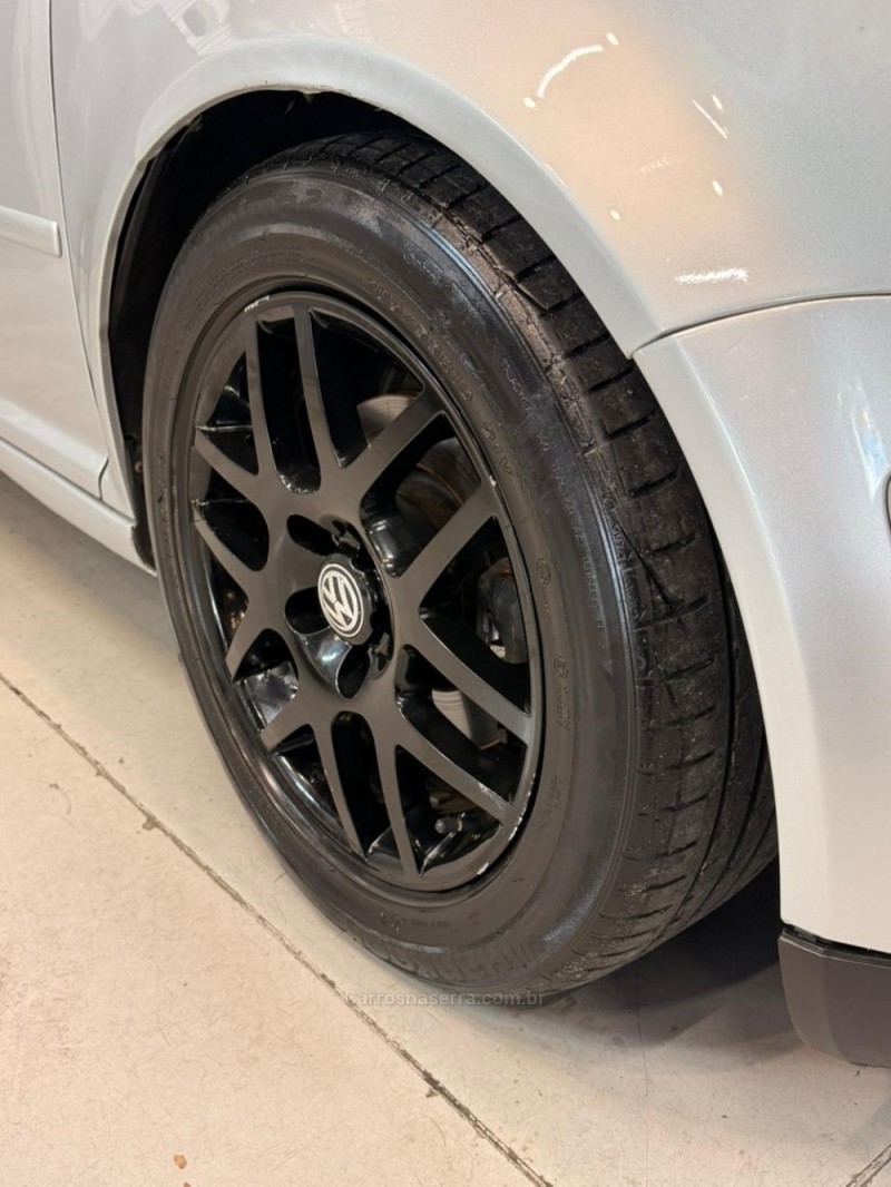 GOLF 2.0 MI COMFORTLINE 8V GASOLINA 4P MANUAL - 2003 - CAXIAS DO SUL