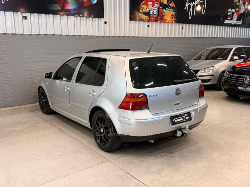 GOLF 2.0 MI COMFORTLINE 8V GASOLINA 4P MANUAL - 2003 - CAXIAS DO SUL