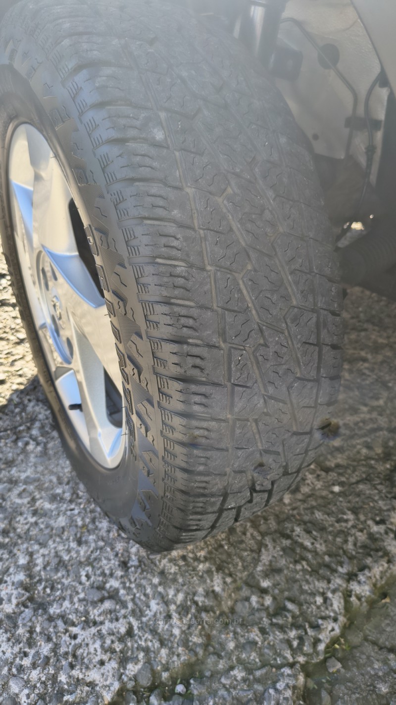 DUSTER 2.0 DYNAMIQUE 4X2 16V FLEX 4P MANUAL - 2013 - CAXIAS DO SUL