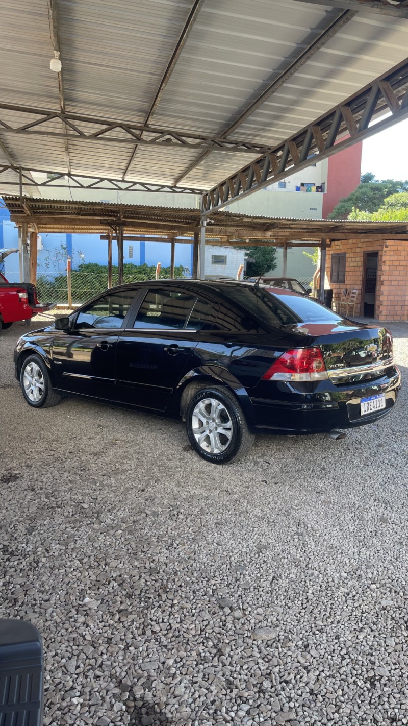 VECTRA 2.0 MPFI ELEGANCE 8V FLEX 4P MANUAL - 2010 - TAPEJARA