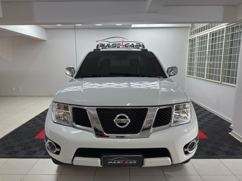 FRONTIER 2.5 SL 4X4 CD TURBO ELETRONIC DIESEL 4P AUTOMÁTICO - 2014 - CAXIAS DO SUL