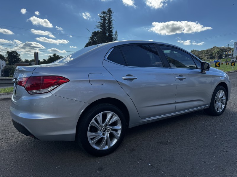 C4 LOUNGE 2.0 MPFI TENDANCE 16V FLEX 4P MANUAL - 2014 - DOIS IRMãOS