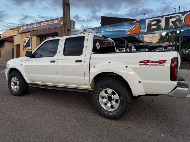 FRONTIER 2.8 XE 4X4 CD TURBO ELETRONIC DIESEL 4P MANUAL - 2005 - DOIS IRMãOS
