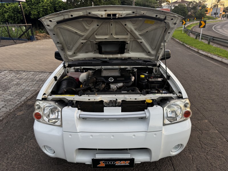 FRONTIER 2.8 XE 4X4 CD TURBO ELETRONIC DIESEL 4P MANUAL - 2005 - DOIS IRMãOS